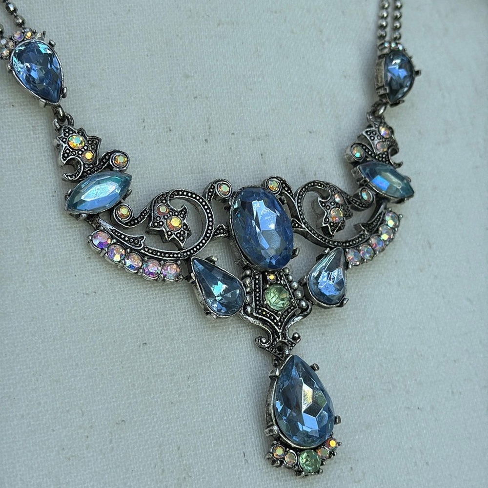 Avon Statement Necklace - image 3